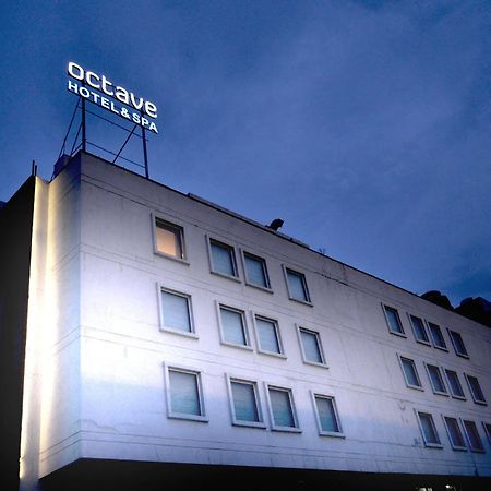 Octave Hotel & Spa - Sarjapur Road Bangalore Bagian luar foto