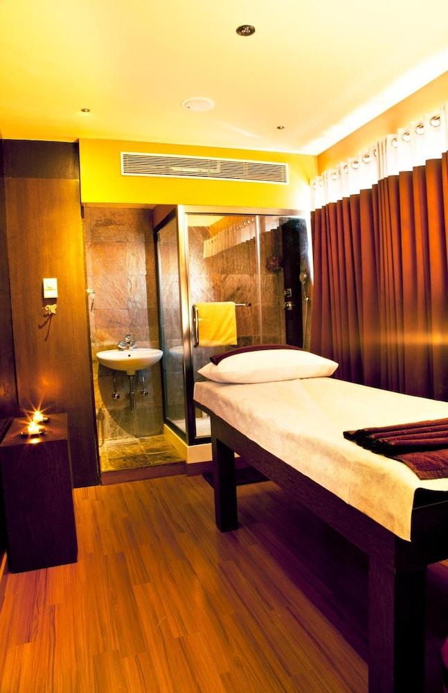 Octave Hotel & Spa - Sarjapur Road Bangalore Bagian luar foto
